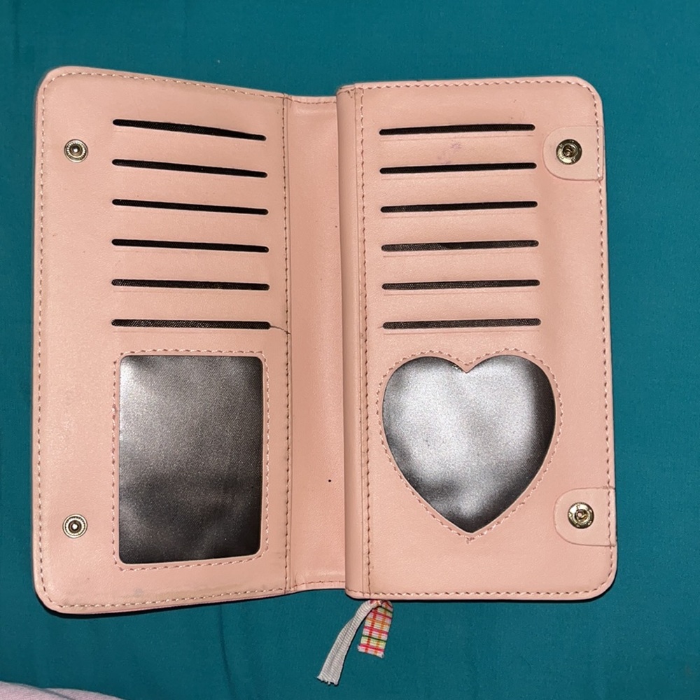 Wallet - Picture 2 of 3